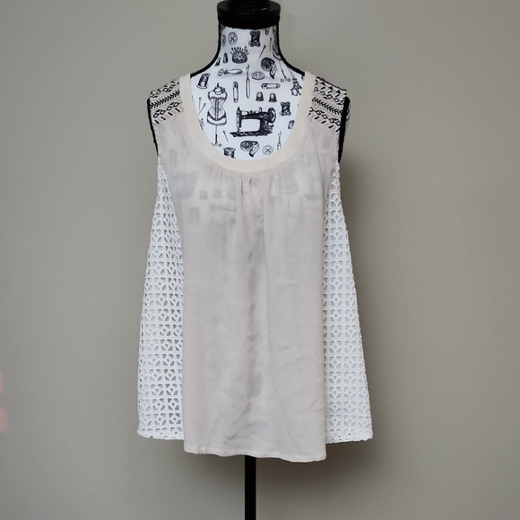 Miss Me Lightweight Gauze Tank Top Laser Cut Inserts Women's Large - Picture 6 of 16